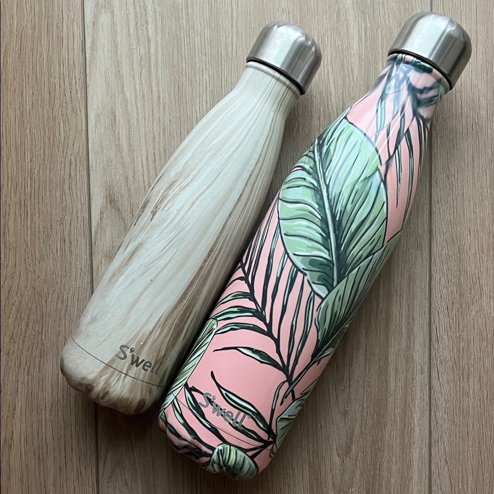 Swell original 24 oz. bottle and 17 oz. bottle